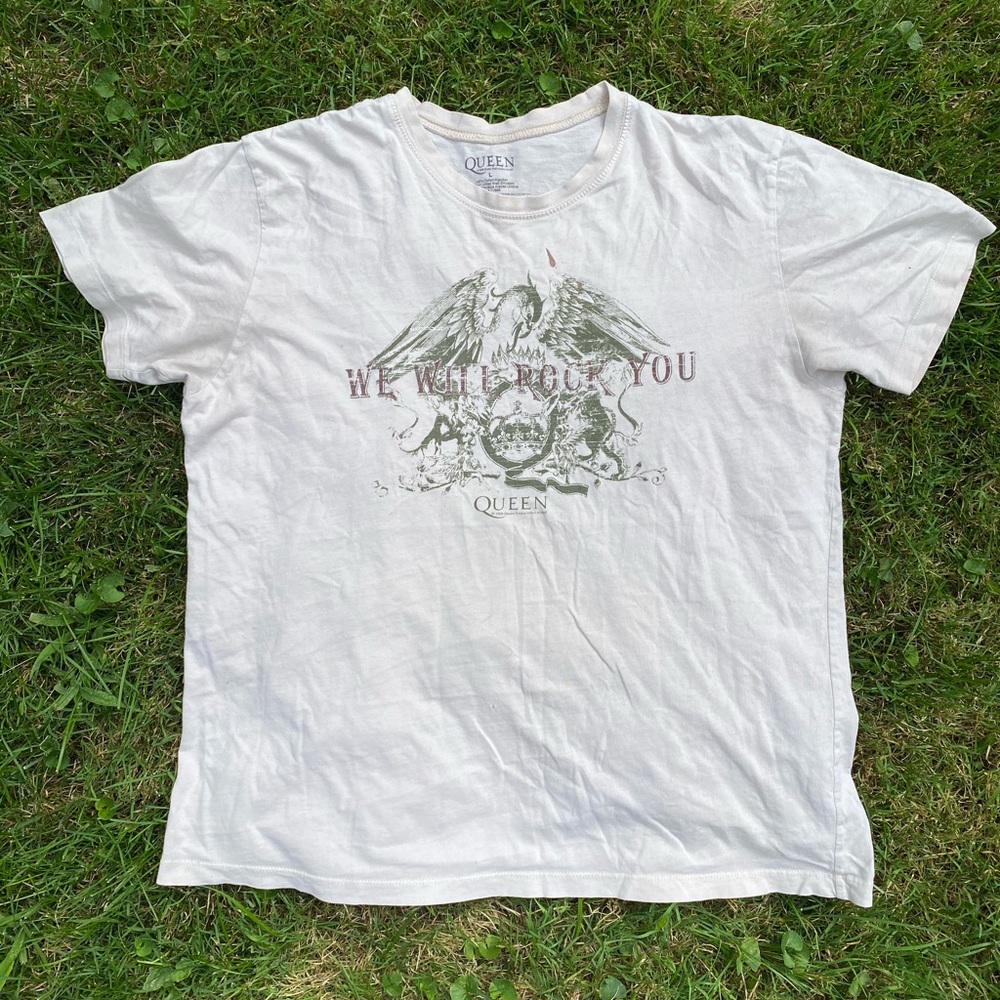 Vintage Queen Band Tee